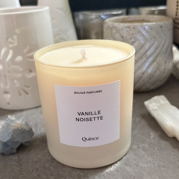 New Quince Vanilla Noisette Scented Candle home fragrance cream glass vessel box - Picture 7 of 9